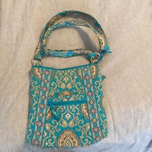 Vera Bradley turquoise crossbody hipster purse